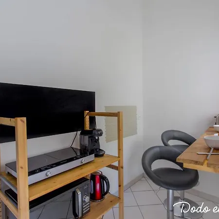 Friendly Studio Downtown - Dodo Et Tartine Apartment